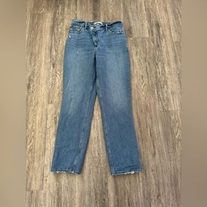 Abercrombie & Fitch womens the 90’s straight ultra high rise jeans size 29/8R
